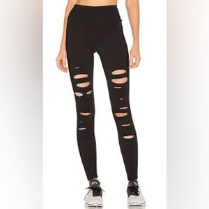 Alo Yoga Women's 7/8 High-Waist Ripped Warrior Leggings size small